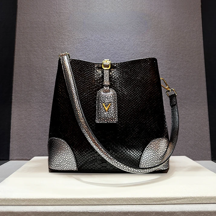 

Luxury Designer Brand New High Quality Leather Serpentine Bucket Сумка Женская Handbag for Women Shoulder Crossbody Bag Hot Sale
