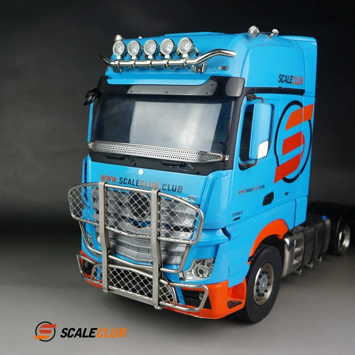 Scaleclub Model 1/14 For Benz Actros Drag Head Metal Anti-collision Fence Animal Pen Bullpen For Tamiya Lesu Rc Truck Trailer
Scaleclub Model 1/14 For Benz Actros Drag Head Metal Anti-collision Fence Animal Pen Bullpen For Tamiya Lesu Rc Truck Trailer