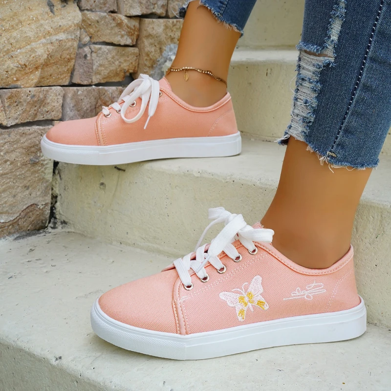 2023 Brand Ladies Vintage Women Flat Shoe Embroidery Cloth Sneakers Soft Sole Walking Slip-on Knitted Casual Shoes Large Size
2023 Brand Ladies Vintage Women Flat Shoe Embroidery Cloth Sneakers Soft Sole Walking Slip-on Knitted Casual Shoes Large Size