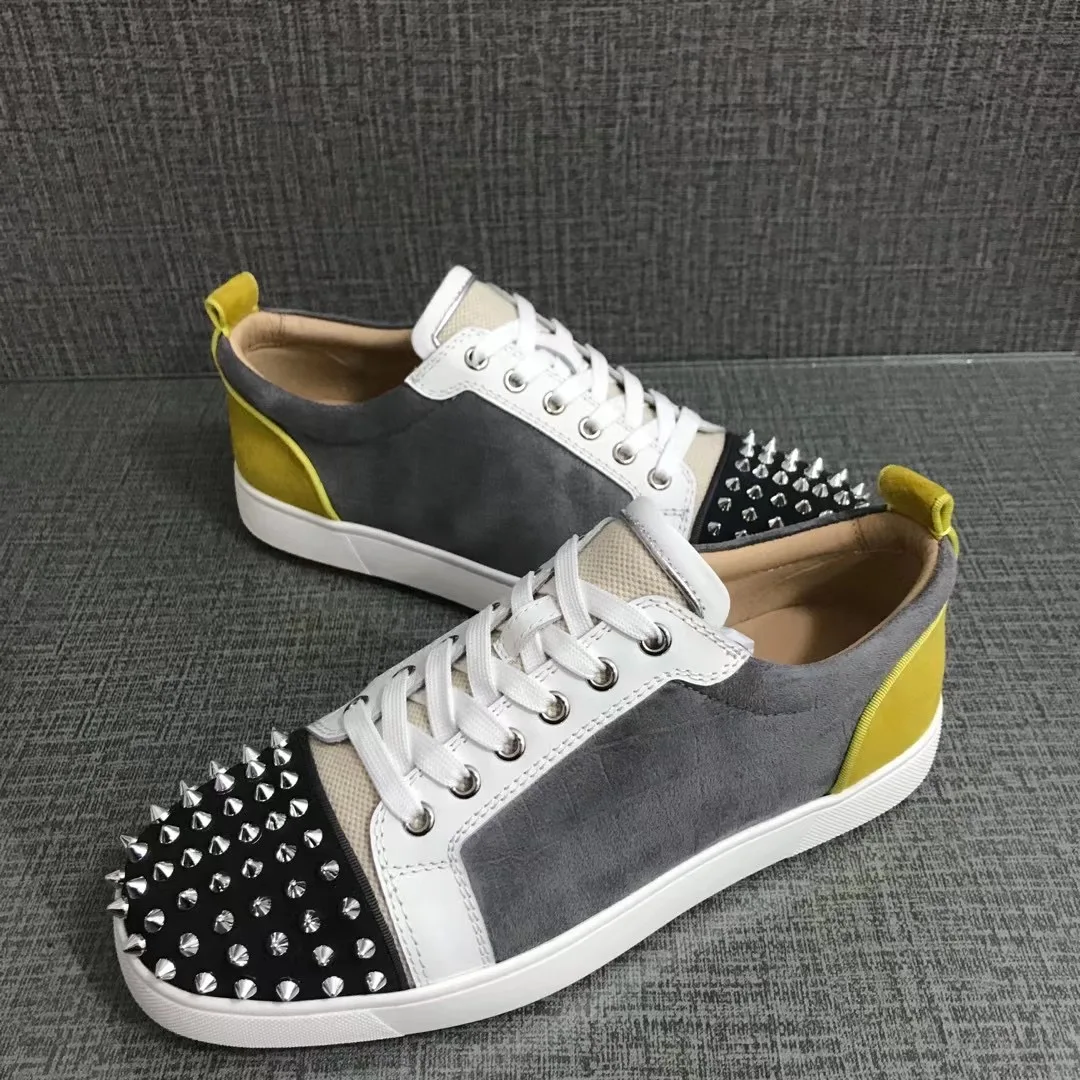 Luxury Fashion Low Top Red Bottom For Men Trainers Dress Spiked Gray Suede Genuine Leather Rivets Toecap Flats Sneakers Shoes
Luxury Fashion Low Top Red Bottom For Men Trainers Dress Spiked Gray Suede Genuine Leather Rivets Toecap Flats Sneakers Shoes