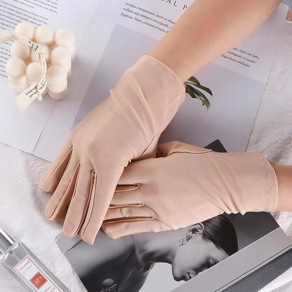 Pearlescent Abrasion-resistant Pure Color Sun Protection Mittens Outdoor Sports Gloves Female Gloves Driving Gloves
Pearlescent Abrasion-resistant Pure Color Sun Protection Mittens Outdoor Sports Gloves Female Gloves Driving Gloves