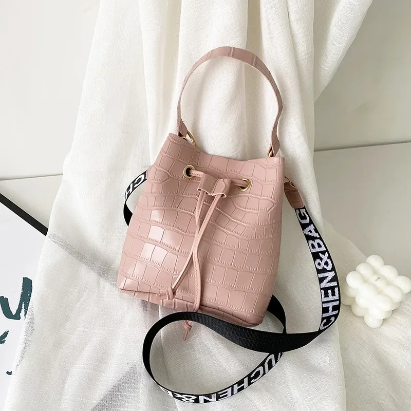 Stone Pattern Crossbody Bag for Women PU Leather Shoulder Bags Multi-function Bucket Bag Designer Luxury Fashion Female Handbag
Stone Pattern Crossbody Bag for Women PU Leather Shoulder Bags Multi-function Bucket Bag Designer Luxury Fashion Female Handbag