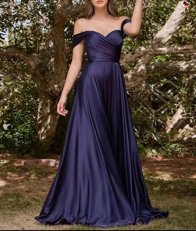 Off shoulder Satin Bridesmaid Dresses Wedding Long Ruched A Line Corset Formal Prom Gown with slit 2024 Evening Dress Vestido 
Off shoulder Satin Bridesmaid Dresses Wedding Long Ruched A Line Corset Formal Prom Gown with slit 2024 Evening Dress Vestido