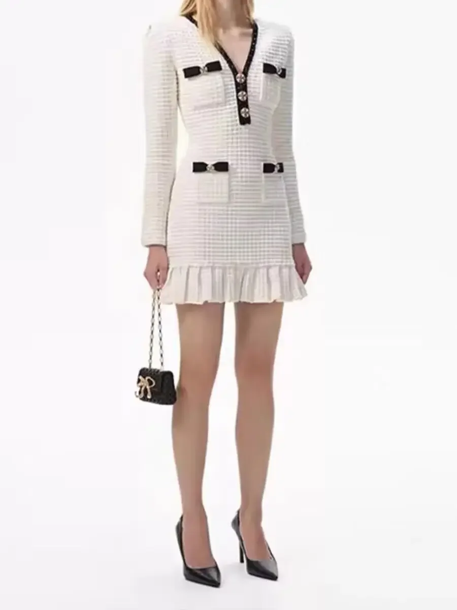 Knitted Mini Dress for Women 2023 New Sequin Ruffles High Waist V-Neck Splices Bow Casual Elegant Short Robe with Pockets
Knitted Mini Dress for Women 2023 New Sequin Ruffles High Waist V-Neck Splices Bow Casual Elegant Short Robe with Pockets