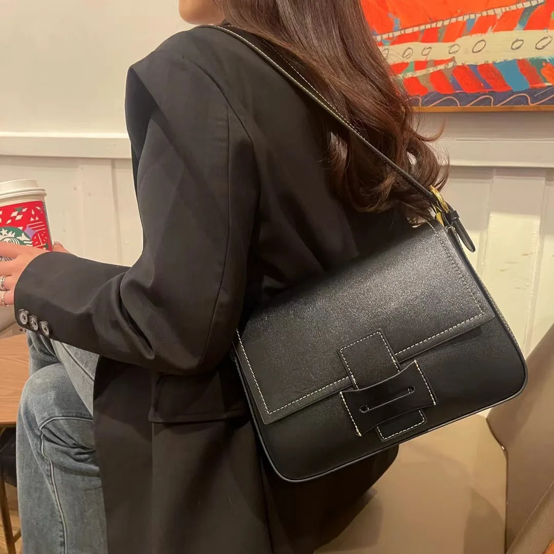 

FIRMRANCH Simple Generous Design Versatile Cowhide Square Postman Commuter Shoulder Purse Retro Diagonal Straddle Bag For Woman