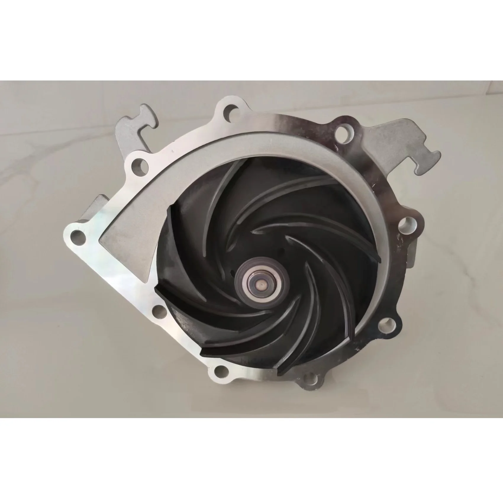 Sinotruk Spare Parts High Quality Water Pump 202V06500-6694 For HOWO truck parts
Sinotruk Spare Parts High Quality Water Pump 202V06500-6694 For HOWO truck parts