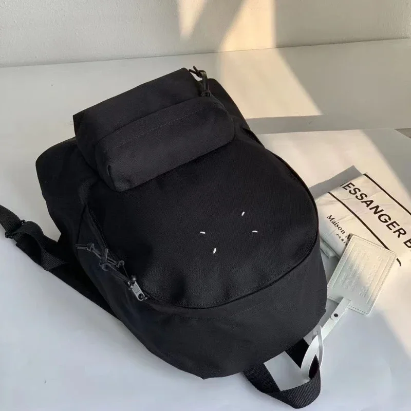 Fashionable new MM6 minimalist boutique backpack for men and women, high-quality leisure travel bag, computer bag, student bag
Fashionable new MM6 minimalist boutique backpack for men and women, high-quality leisure travel bag, computer bag, student bag