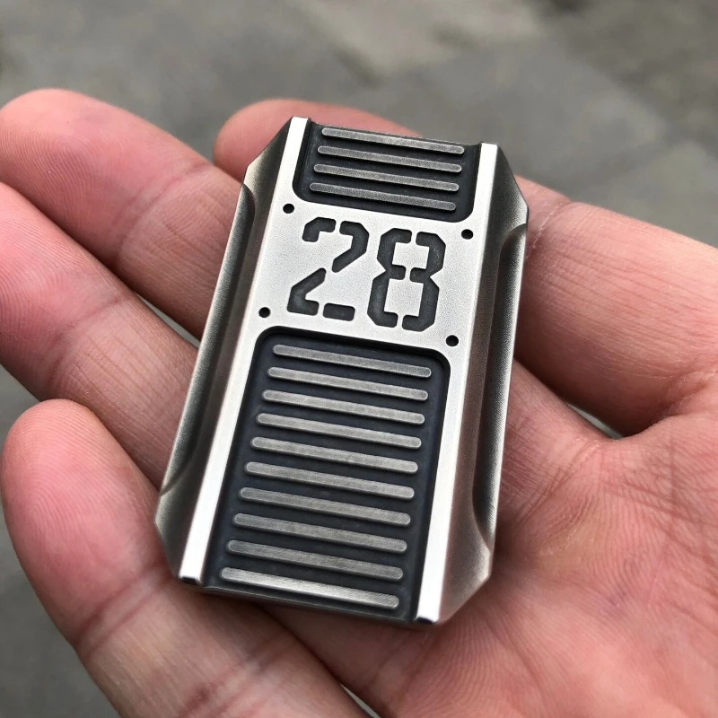 Second-Hand out-of-Print EDC Tieyu Brand All Kinds of Beautiful Numbers Are Available Stress Relief Toy PPB
Second-Hand out-of-Print EDC Tieyu Brand All Kinds of Beautiful Numbers Are Available Stress Relief Toy PPB