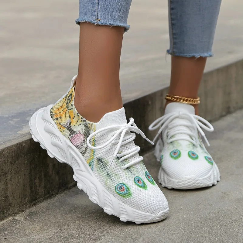 Дышащая теннисная обувь с принтом для женщин, осенняя спортивная женская обувь на платформе со шнуровкой, вязаная спортивная обувь большого размера на толстой подошве
Дышащая теннисная обувь с принтом для женщин, осенняя спортивная женская обувь на платформе со шнуровкой, вязаная спортивная обувь большого размера на толстой подошве