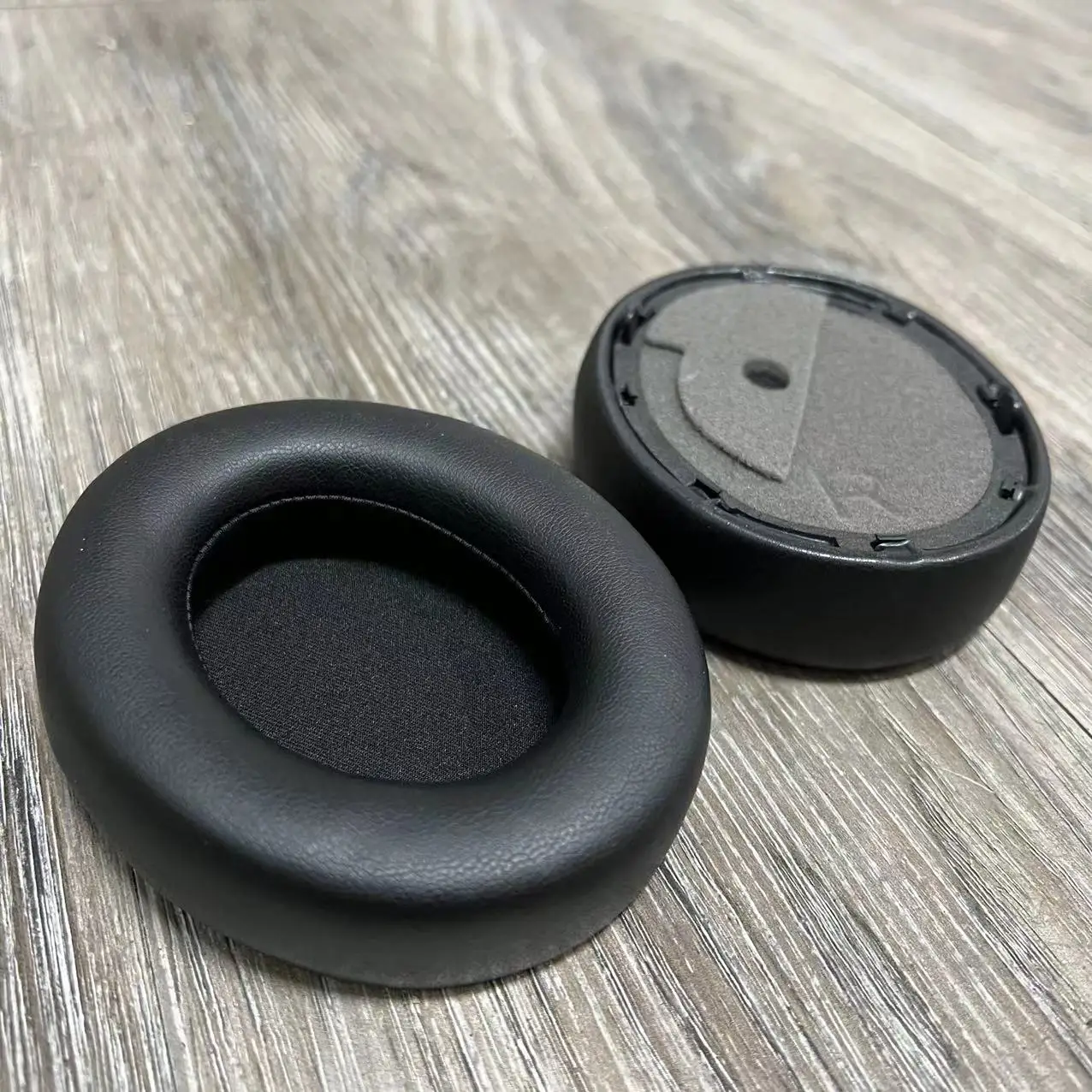 100% Original spare parts for Turtle Beach Stealth PRO Headphones Replacement earmuff ear pillow headset microphone 100% Original spare parts for Turtle Beach Stealth PRO Headphones Replacement earmuff ear pillow headset microphone