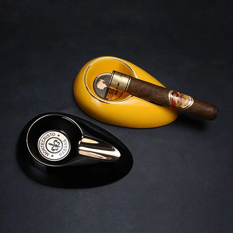 New Men's Ashtray Mini Small Ceramic Ashtray with Creative Personality and High Aesthetic Value
New Men's Ashtray Mini Small Ceramic Ashtray with Creative Personality and High Aesthetic Value
