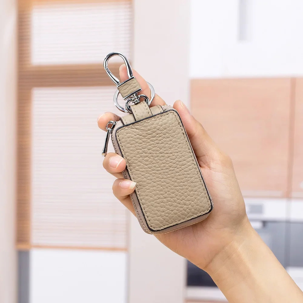 Custom Letters Genuine Leather Fashion Women Car Key Cover Business Men's Zipper Key Holder Mini Keychain Case Small Car Key Bag
Custom Letters Genuine Leather Fashion Women Car Key Cover Business Men's Zipper Key Holder Mini Keychain Case Small Car Key Bag