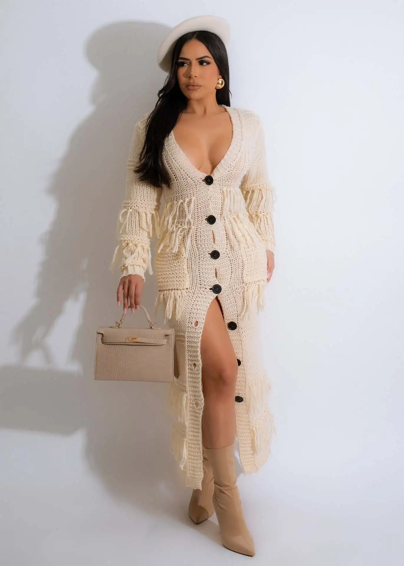

Женский трикотажный свитер в рубчик, однобортное длинное платье макси с длинным рукавом и V-образным вырезом, платье-кардиган с бахромой, зима-осень 2023