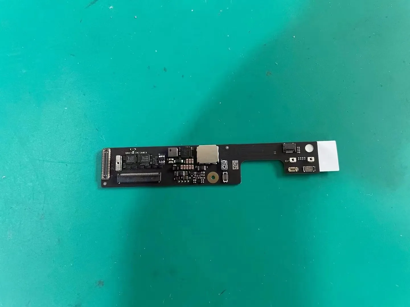 

New Full Function 820-02862-03/A for MacBook Air Retina 13" M2 A2681 Keyboard Touch Power Button to Motherboard Connector Board