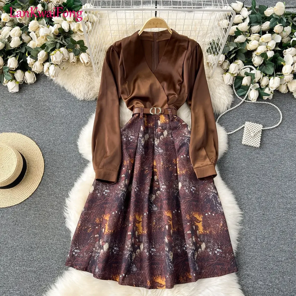 2024 Spring Leisure Elegant Dress Women's Retro Palace Style Spliced Jacquard Style Belt Evening Dress Long Dress
2024 Spring Leisure Elegant Dress Women's Retro Palace Style Spliced Jacquard Style Belt Evening Dress Long Dress