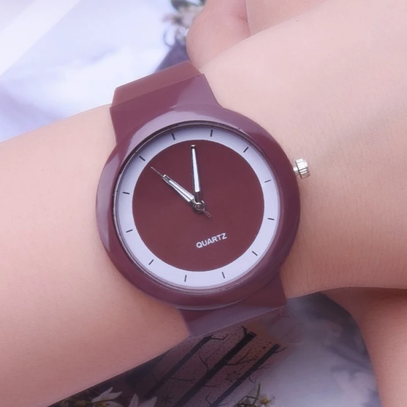 

Fashion Casual Brown Watches Women Sports Watches Silicone Band Quartz Wristwatches Ladies Relogio Feminino Dames Horloges