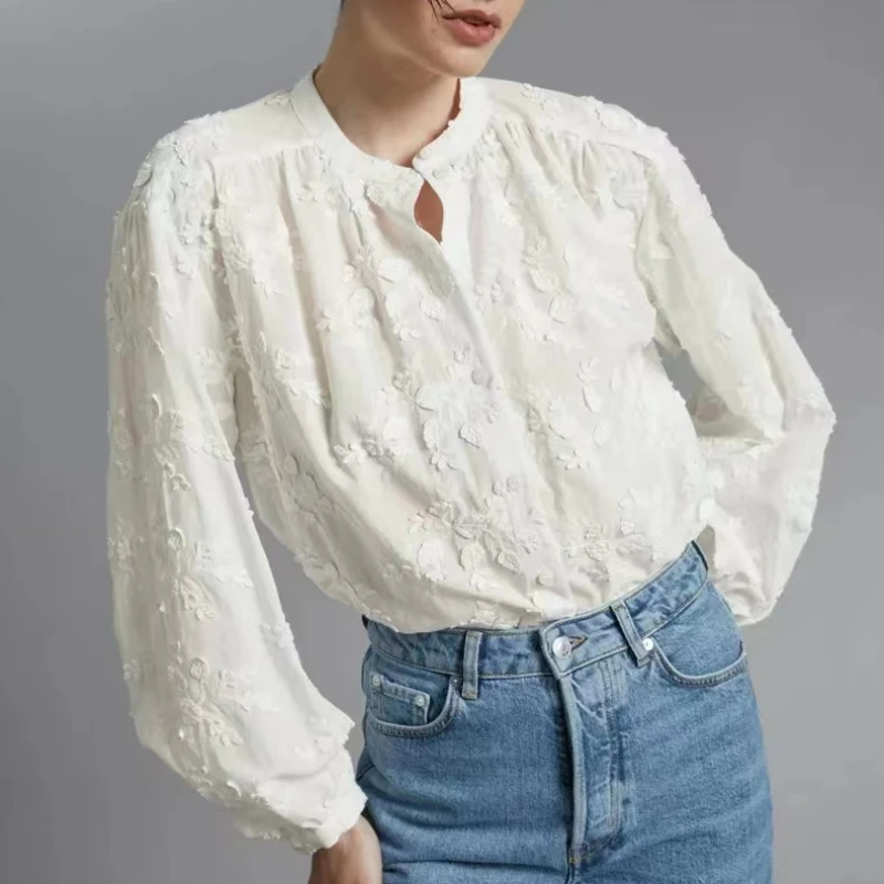 2024 Spring and Summer New Style Stand Collar Single Breasted Women Shirt Three-dimensional Embroidered Tops Blouse
2024 Spring and Summer New Style Stand Collar Single Breasted Women Shirt Three-dimensional Embroidered Tops Blouse