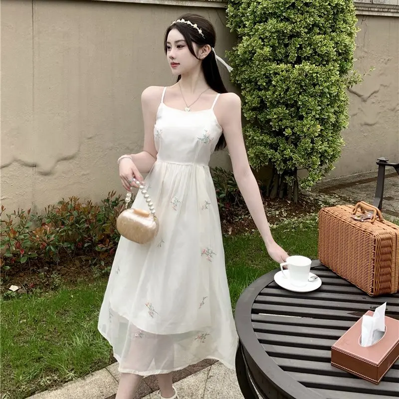 2023 New Summer Dressed Girl National Wind Improvement Camisole Retro Frog Temperament Niche Suit Skirt Free Shipping
2023 New Summer Dressed Girl National Wind Improvement Camisole Retro Frog Temperament Niche Suit Skirt Free Shipping