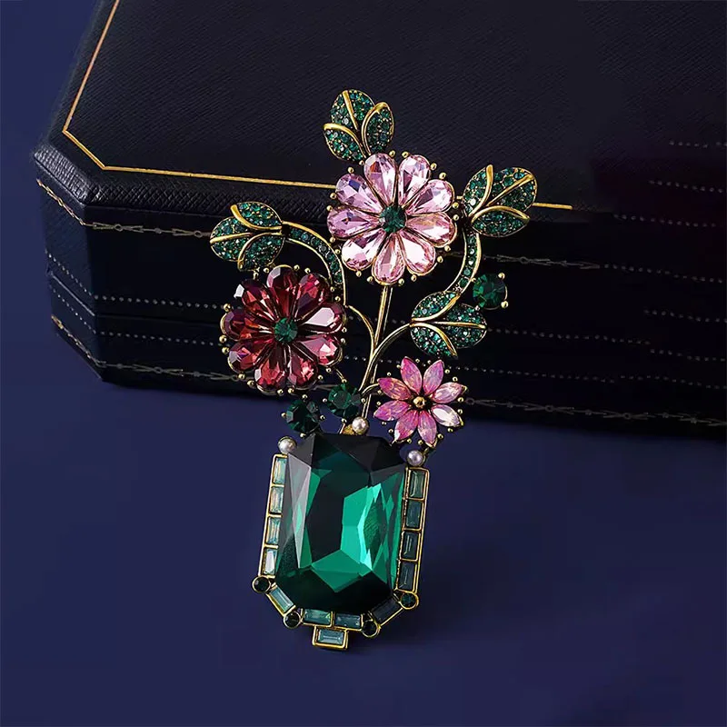 Ajojewel Vintage Style Crystal Flower Brooch 2023 Luxury Gifts For Women Ladies Costume Jewelry Fashion Suit Pin
Ajojewel Vintage Style Crystal Flower Brooch 2023 Luxury Gifts For Women Ladies Costume Jewelry Fashion Suit Pin