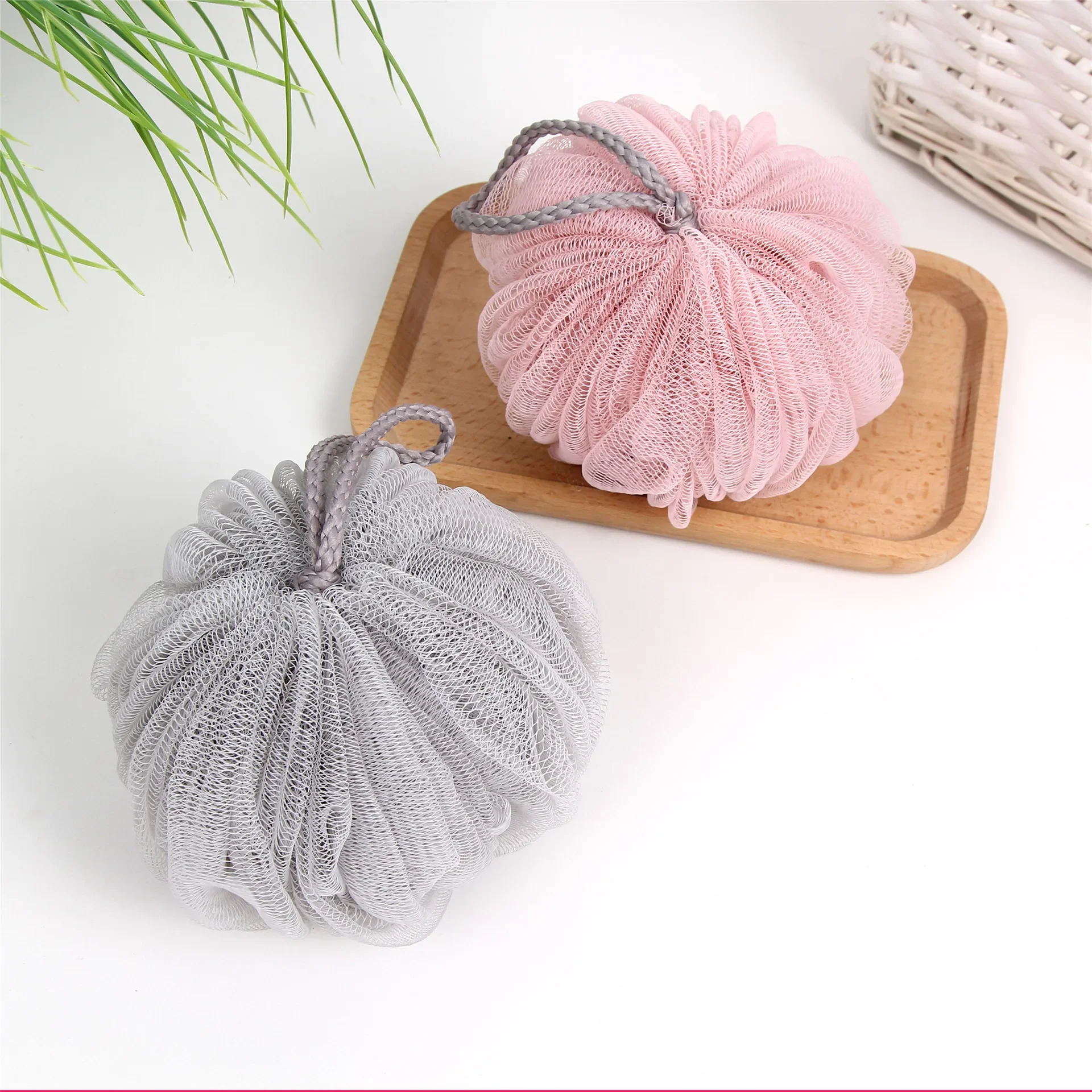 New Lantern Bathing Ball Bathing Flower Cute Girl Bubble Lasting Children's Bathing Ball Soft Back Rubbing Bubble
New Lantern Bathing Ball Bathing Flower Cute Girl Bubble Lasting Children's Bathing Ball Soft Back Rubbing Bubble