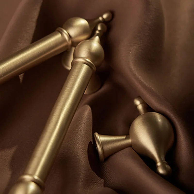 TB2026 Modern Cabinet Handles Furniture Knobs Brass Bar Handle Hardware 60mm-368mm
TB2026 Modern Cabinet Handles Furniture Knobs Brass Bar Handle Hardware 60mm-368mm