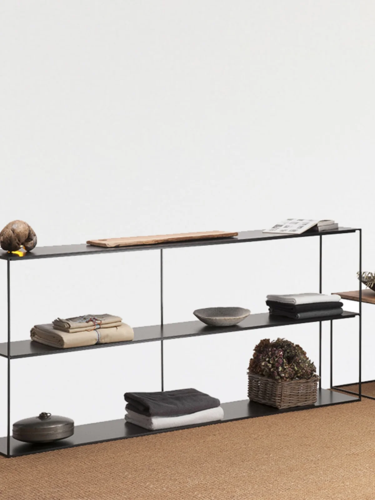 Nordic TV wall shelf, foyer, iron art floor to ceiling bookshelf, living room sofa, ins storage
Nordic TV wall shelf, foyer, iron art floor to ceiling bookshelf, living room sofa, ins storage