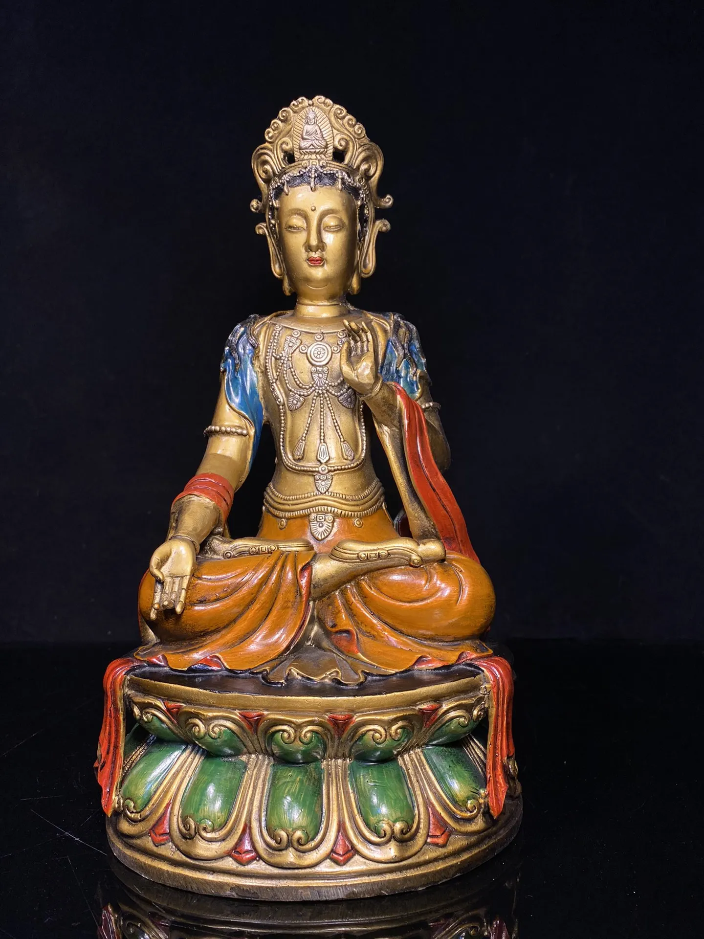 13"Tibet Temple Collection Old Bronze Painted Guanyin Bodhisattva Sitting Buddha Mother Worship Hall Town house Exorcism
13"Tibet Temple Collection Old Bronze Painted Guanyin Bodhisattva Sitting Buddha Mother Worship Hall Town house Exorcism