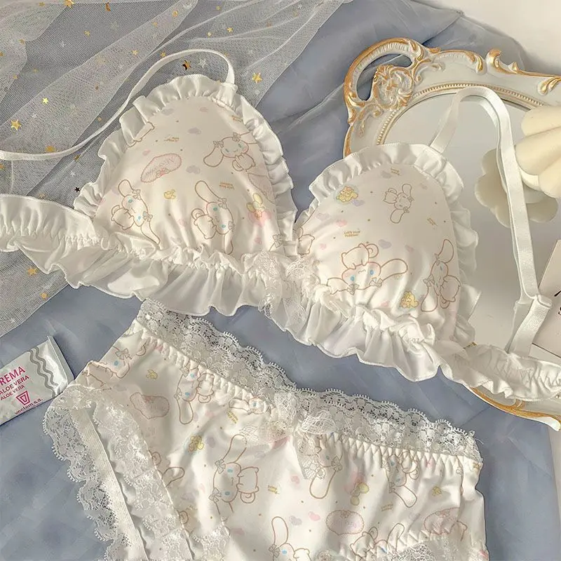 Sweet Cinnamoroll Anime Kawaii Sanrio Underwear Vest Pants Set Cute Cartoon Ins Fashion Bra Cover Set Gifts for Girls
Sweet Cinnamoroll Anime Kawaii Sanrio Underwear Vest Pants Set Cute Cartoon Ins Fashion Bra Cover Set Gifts for Girls