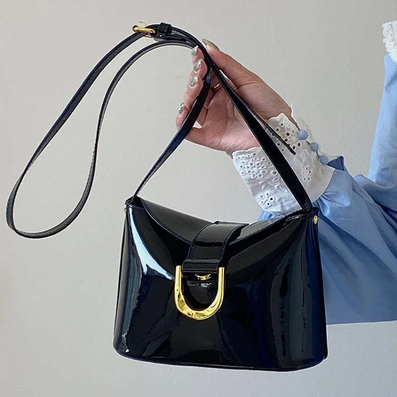 

Vintage Patent Leather Women Shoulder Bags Fashion Ladies Hasp Flap Handbag Small Clutch Purse Solid Color Female Crossbody Bags