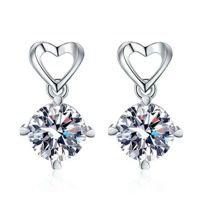 

S925 Silver Moissanite Earrings Classic Love Earrings 1 Carat D Color Moissanite Ring Jewelry Wholesale