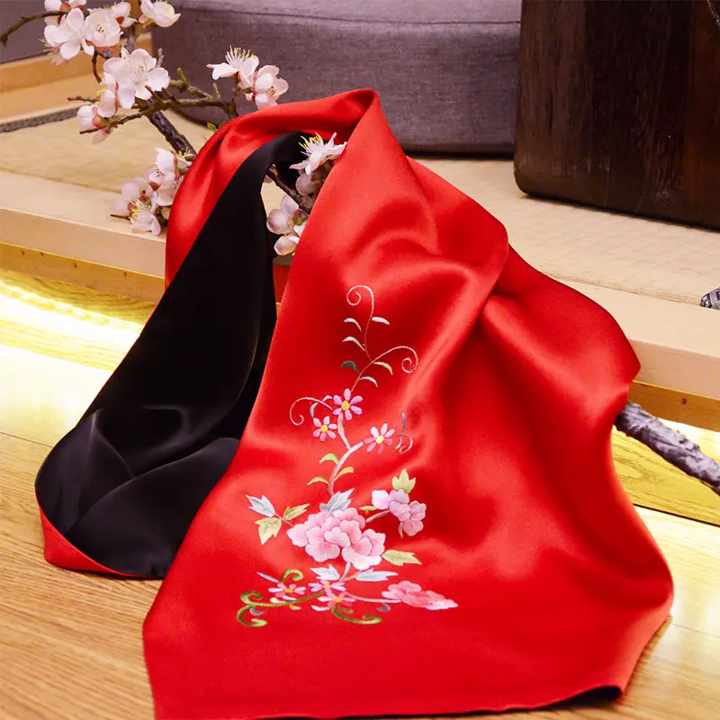 Xiuzhuang Self selling Festival Gift Company Gifts Suzhou Embroidered Silk Scarves Mulberry Silk Scarves Handmade Embroidered Fl
Xiuzhuang Self selling Festival Gift Company Gifts Suzhou Embroidered Silk Scarves Mulberry Silk Scarves Handmade Embroidered Fl