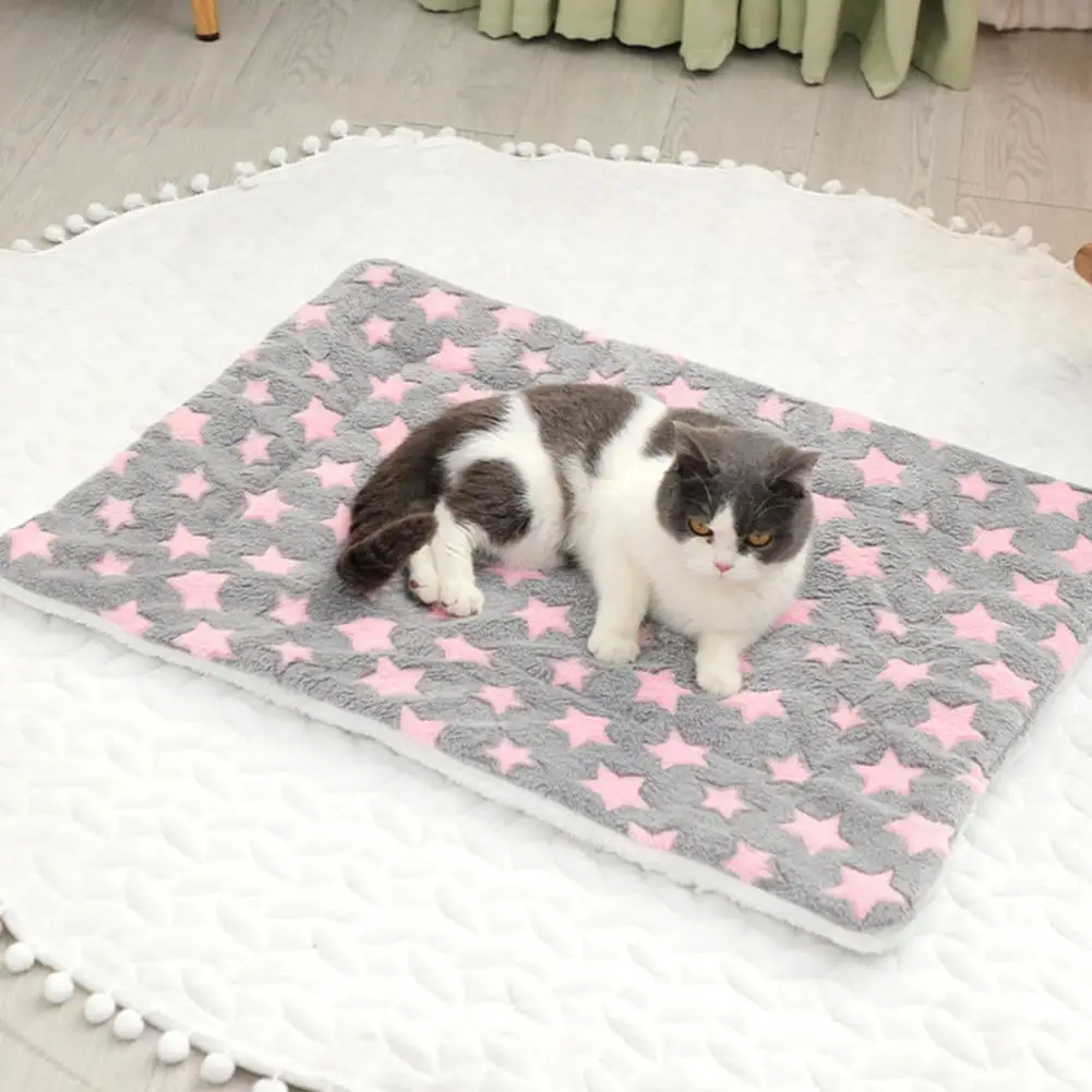 

Non-shedding Pet Mat Pet Mat Cozy Cat Bed Mats Double-sided Star Patterned Short Plush Sleeping Pads for Small Dogs Felines Easy