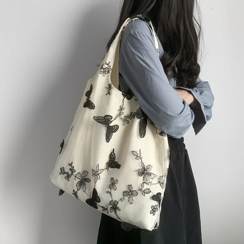 Embroidered Butterfly Lace Fairy Bag for Leisure Travel Canvas Bag Large Capacity Shoulder Bag Practical
Embroidered Butterfly Lace Fairy Bag for Leisure Travel Canvas Bag Large Capacity Shoulder Bag Practical
