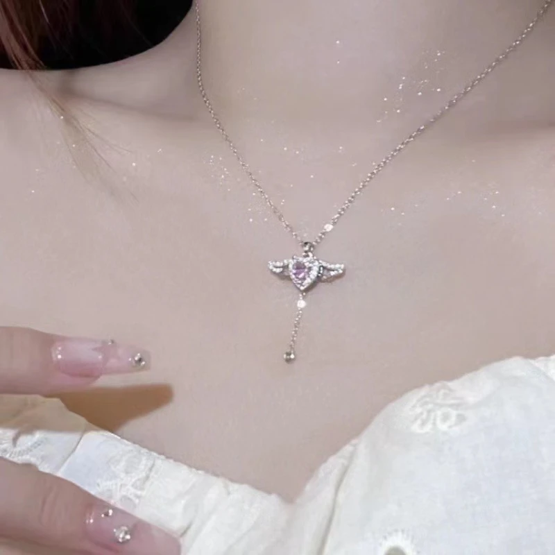 

Fairy Wings Pink Heart Crystal Pendant Necklace Y2K Egirl Emo Women Heart Clavicle Chain Choker Fashion Jewelry Gifts