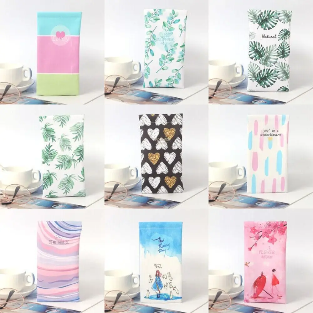 Floral Print Sunglasses Box Soft Glasses Protective Cover Portable Storage Pouch for Unisex Anti Pressure Reading Glasses
Floral Print Sunglasses Box Soft Glasses Protective Cover Portable Storage Pouch for Unisex Anti Pressure Reading Glasses