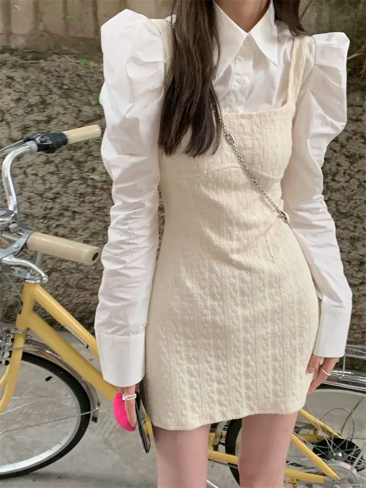 Korean Sweet Shirt Strap Dress Two-piece Set Women Fashion Bubble Sleeves Temperament Spicy Polo Neck Solid Slim Hip Wrap Wear
Korean Sweet Shirt Strap Dress Two-piece Set Women Fashion Bubble Sleeves Temperament Spicy Polo Neck Solid Slim Hip Wrap Wear