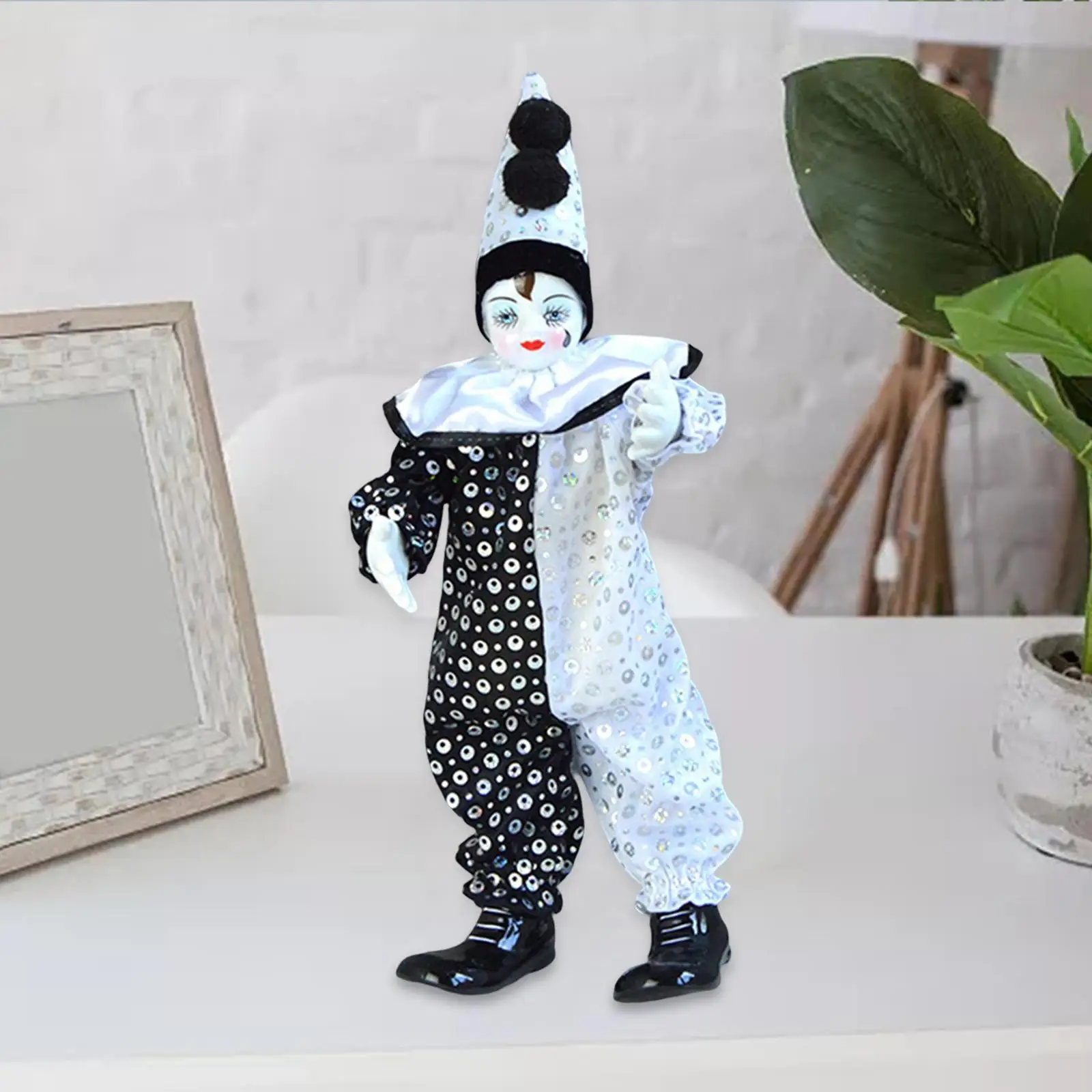 Porcelain Clown Model Doll Ornaments Standing Cloth Clown Stuffed Toy Figure for Arts Crafts Souvenirs Halloween Festival Gift
Porcelain Clown Model Doll Ornaments Standing Cloth Clown Stuffed Toy Figure for Arts Crafts Souvenirs Halloween Festival Gift