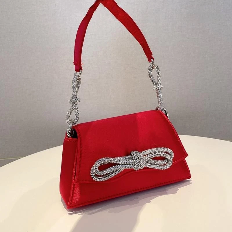 2023 Fashion Shoulder Bag For Women's Subaxillary Bag Niche Design Texture Armpit Handbag Diamond Chain Bow Velvet Dermatoglyph
2023 Fashion Shoulder Bag For Women's Subaxillary Bag Niche Design Texture Armpit Handbag Diamond Chain Bow Velvet Dermatoglyph