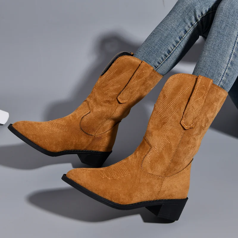 2023 High Quality Womne's Boots Autumn Mid-calf Modern Boots Fashion Pointed Toe Square Heels British Style Casual Ladies Shoes
2023 High Quality Womne's Boots Autumn Mid-calf Modern Boots Fashion Pointed Toe Square Heels British Style Casual Ladies Shoes
