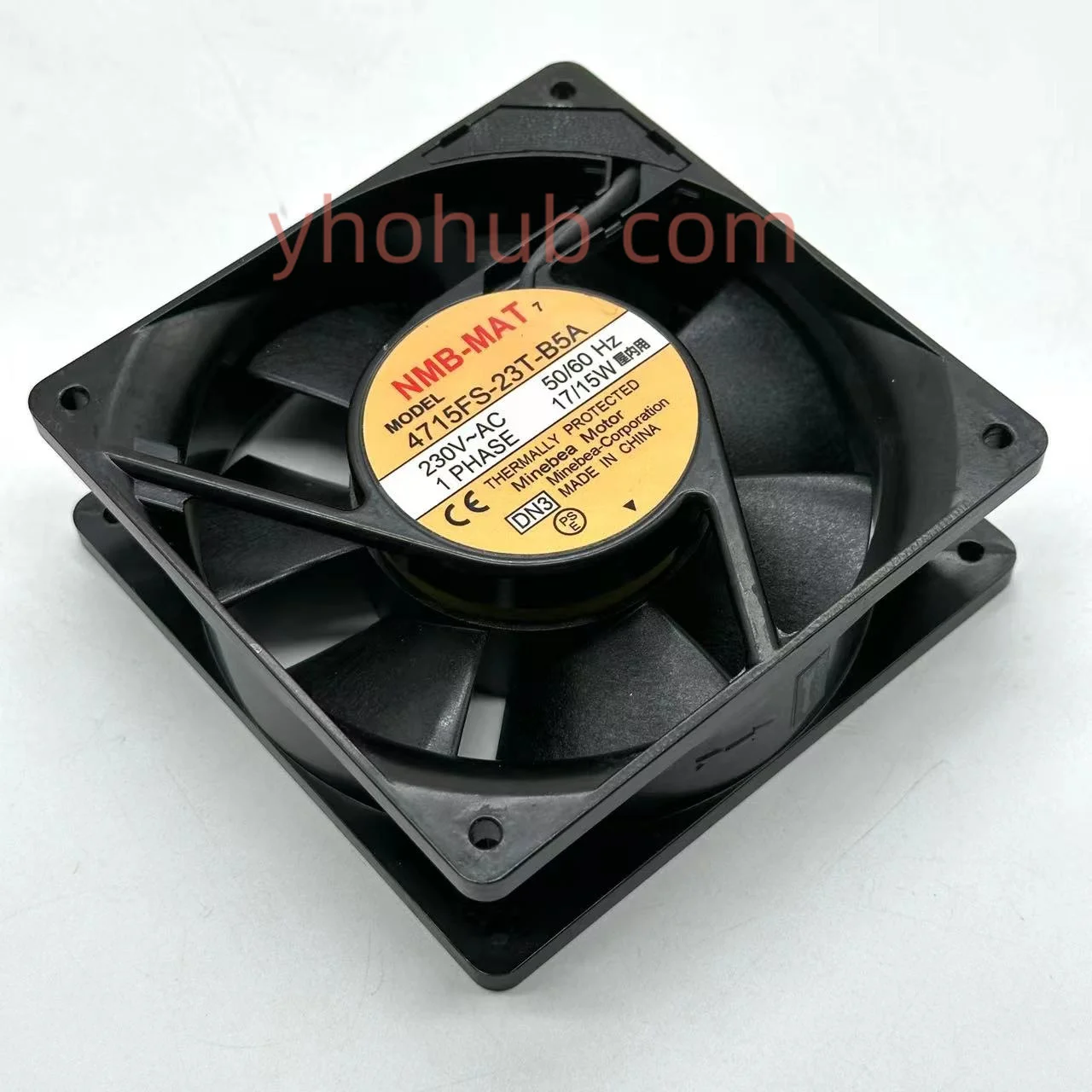 NMB-MAT 4715FS-23T-B5A DN3 AC 230V 17W 120x120x38mm вентилятор охлаждения сервера
NMB-MAT 4715FS-23T-B5A DN3 AC 230V 17W 120x120x38mm вентилятор охлаждения сервера
