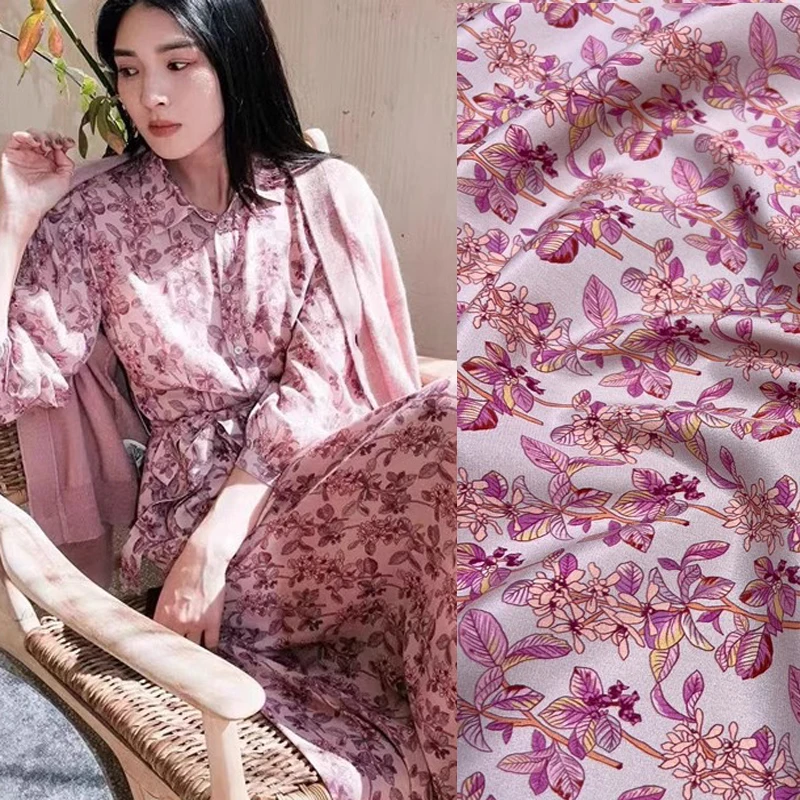

Rose Pink Floral Print Silk Crepe De Chine Fabric with Elasticity for Thin Dressmaking Cheongsam 140CM Wide 18MM Thick D1422