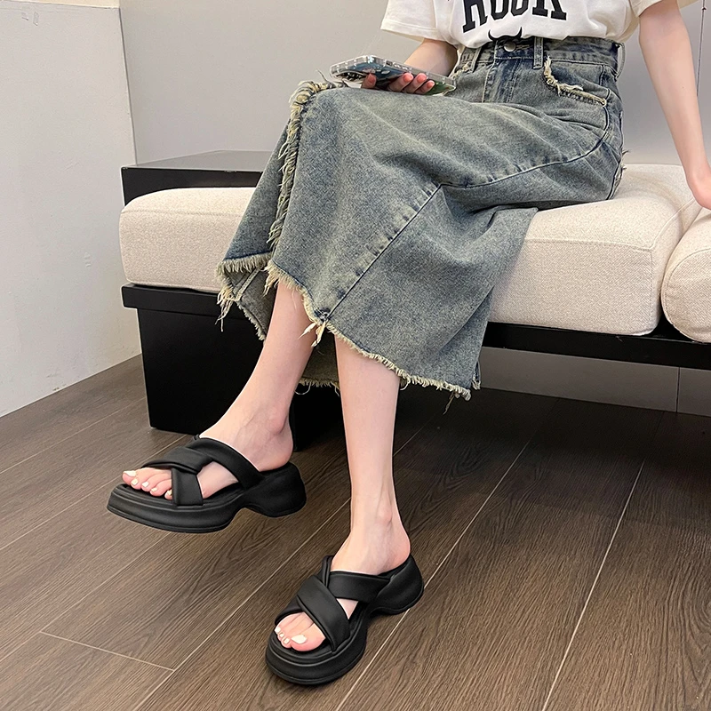 2023 Summer New Thick-soled Women's Slippers Fashion Open Toe Thick-soled Flat Shoes Ladies Elegant Gladiator Slippers
2023 Summer New Thick-soled Women's Slippers Fashion Open Toe Thick-soled Flat Shoes Ladies Elegant Gladiator Slippers