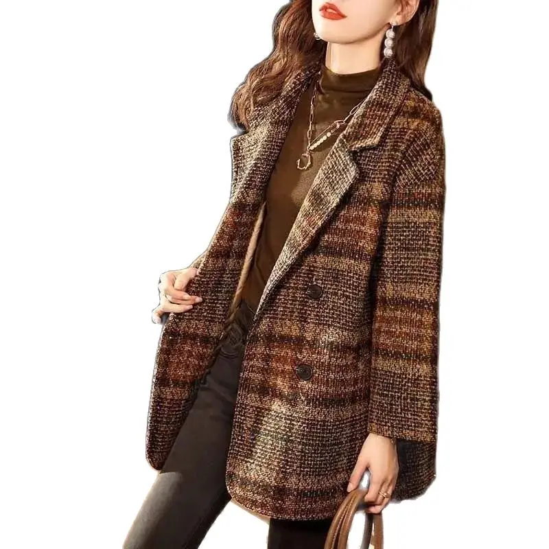 2023 Spring And Autumn New Fashion Korean Version Of Loose And Slim Temperament Joker Suit Collar Plaid Woolen Casual Coat Femal
2023 Spring And Autumn New Fashion Korean Version Of Loose And Slim Temperament Joker Suit Collar Plaid Woolen Casual Coat Femal