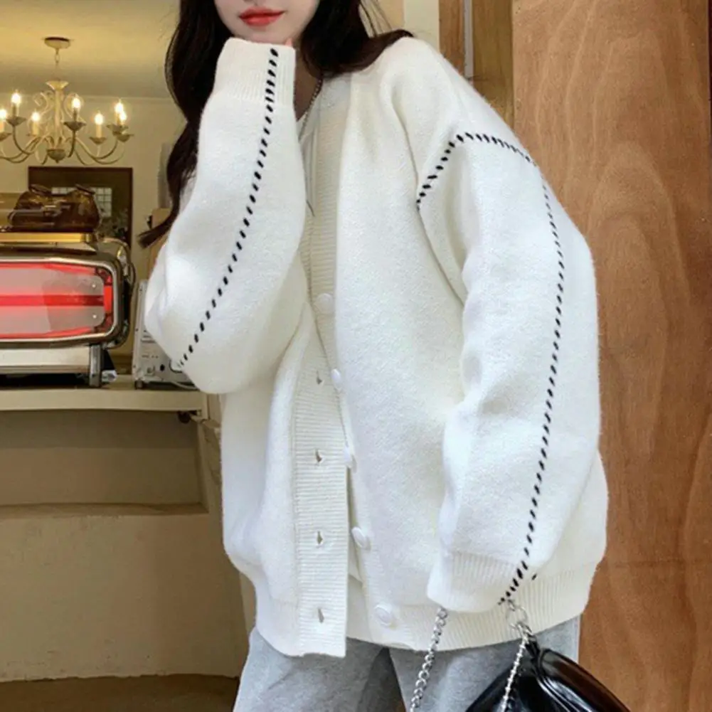 Women Cardigan Coat Acrylic Polyester Coat Stylish Women's V-neck Sweater Coat Soft Knitted Cardigan for Autumn Outwear
Women Cardigan Coat Acrylic Polyester Coat Stylish Women's V-neck Sweater Coat Soft Knitted Cardigan for Autumn Outwear