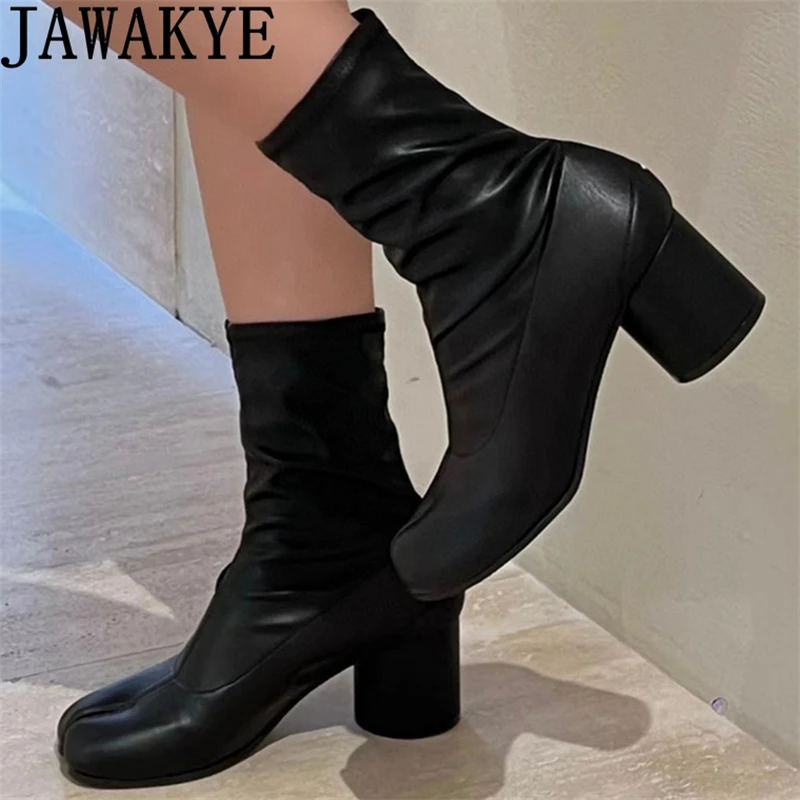 2023 Autumn Split Toe Elastic Slim Sock Boots Women Brand Round Heels Leather Mid Calf Booties Fashion Short Chelsea Botas Mujer
2023 Autumn Split Toe Elastic Slim Sock Boots Women Brand Round Heels Leather Mid Calf Booties Fashion Short Chelsea Botas Mujer