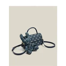 Dave&Di 2022 spring and summer niche premium messenger bag Casual Bags armpit bag printed small square bag women's bag With Bear
Dave&Di 2022 spring and summer niche premium messenger bag Casual Bags armpit bag printed small square bag women's bag With Bear