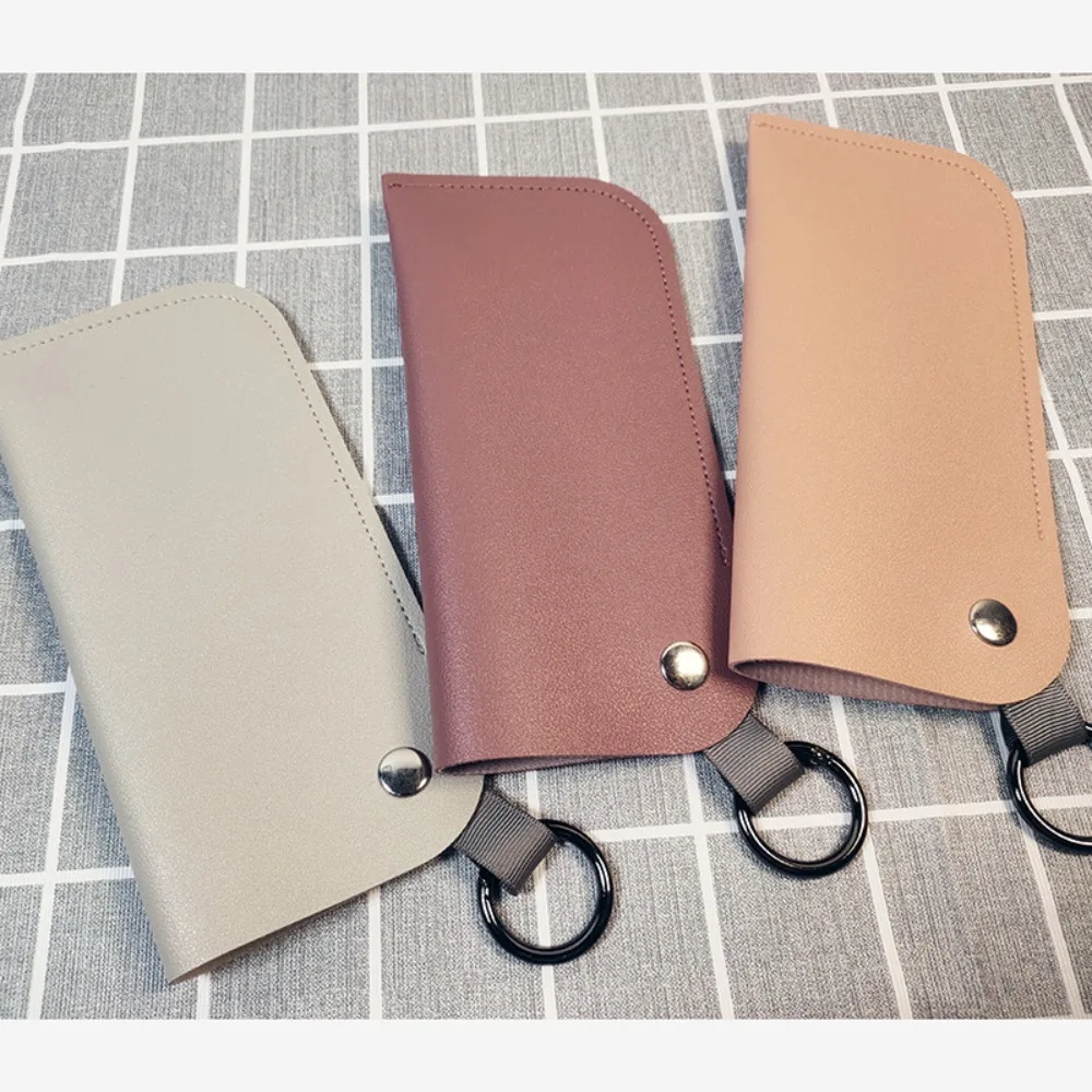 Eyewear Protector Sunglasses Case Portable PU with Hanging Ring Eyeglasses Box Lightweight Eyeglasses Pouch Men
Eyewear Protector Sunglasses Case Portable PU with Hanging Ring Eyeglasses Box Lightweight Eyeglasses Pouch Men