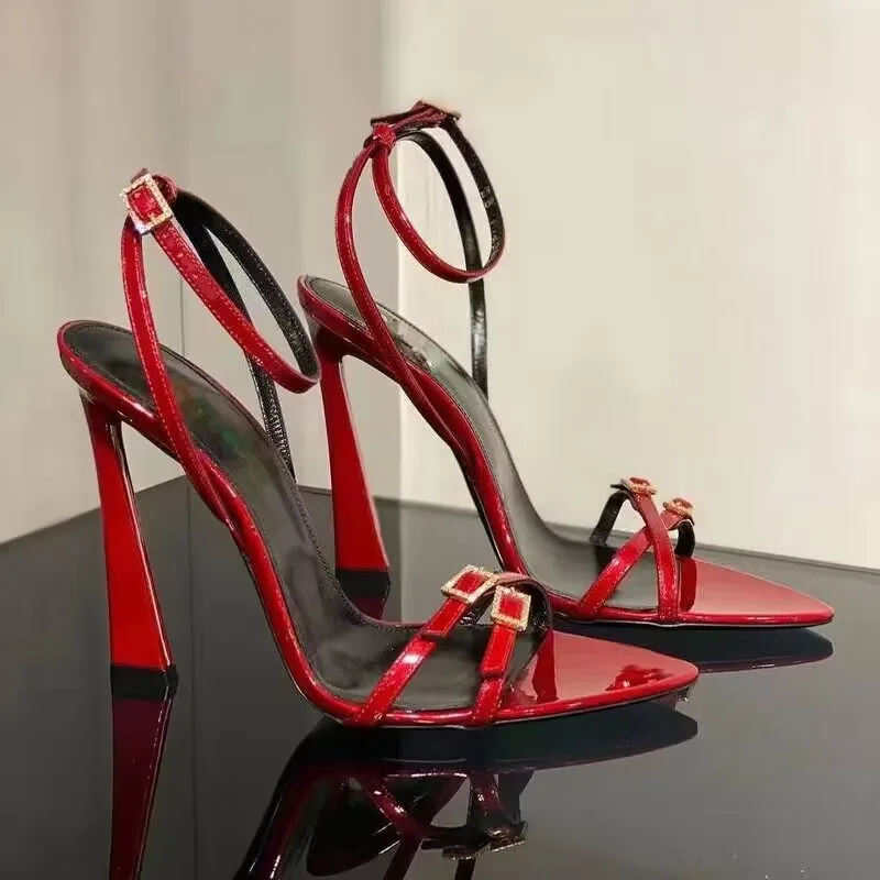 Women's Sandals 2023 Summer New Fashion High Heel Pointed Rhinestone Needle Buckle Fine Heel Banquet Sexy Open Toe Roman Shoes
Women's Sandals 2023 Summer New Fashion High Heel Pointed Rhinestone Needle Buckle Fine Heel Banquet Sexy Open Toe Roman Shoes