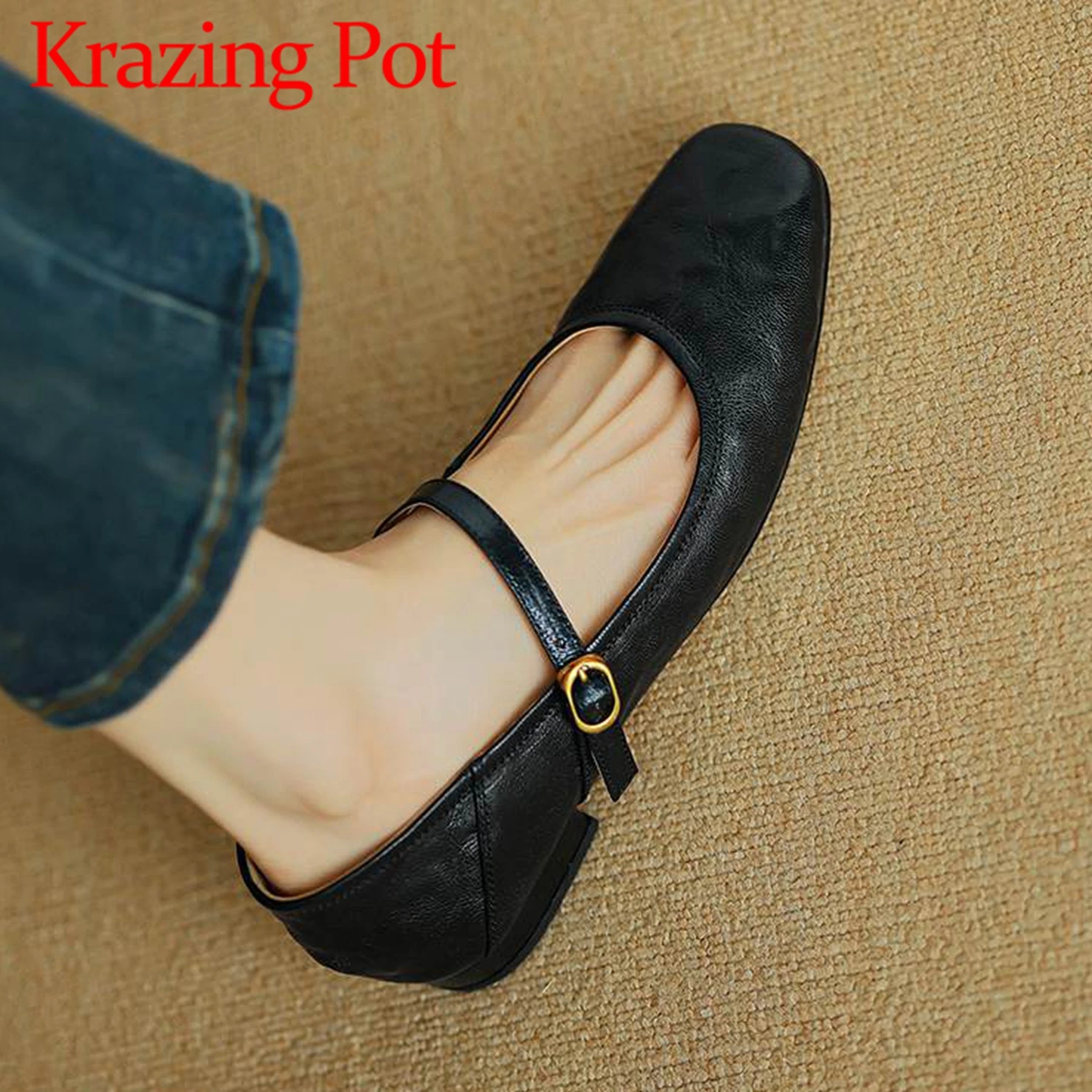 

Krazing Pot 2024 Sheep Leather Metal Buckle Low Heels Spring Summer Square Toe Mary Janes Women Pleated Decoration Shallow Pumps