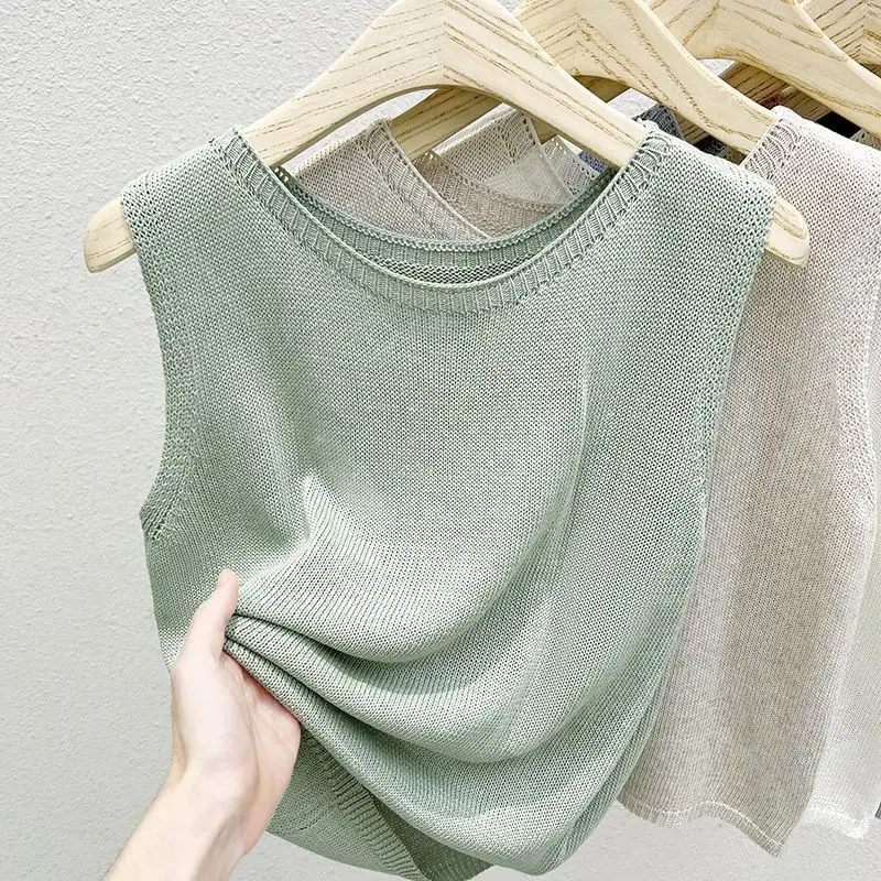 2024 Fashion Summer Women New Solid Color Knitted Vest Top Female O-neck Sleeveless Tops Ladies Loose Casual Tank Tops H55
2024 Fashion Summer Women New Solid Color Knitted Vest Top Female O-neck Sleeveless Tops Ladies Loose Casual Tank Tops H55